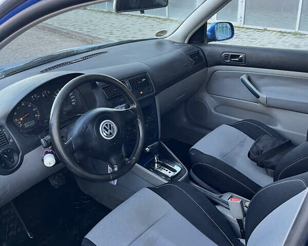 Синий Фольксваген Гольф, объемом двигателя 1.6 л и пробегом 278 тыс. км за 2999 $, фото 14 на Automoto.ua