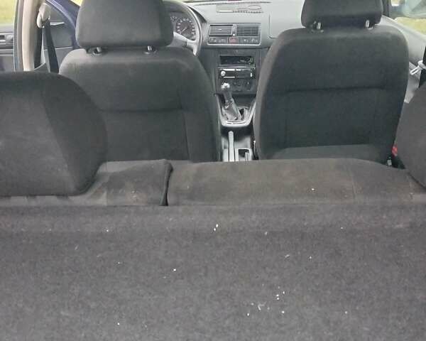 Синій Фольксваген Гольф, об'ємом двигуна 1.39 л та пробігом 233 тис. км за 3100 $, фото 14 на Automoto.ua