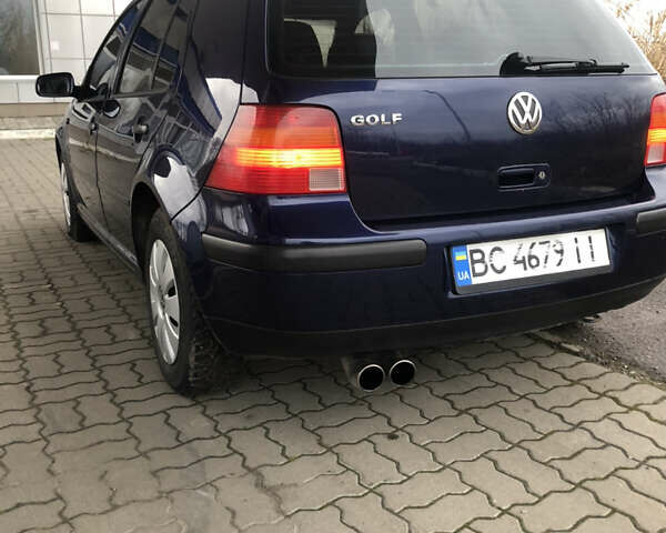 Синий Фольксваген Гольф, объемом двигателя 1.39 л и пробегом 250 тыс. км за 3200 $, фото 1 на Automoto.ua