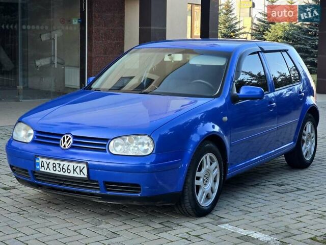 Синий Фольксваген Гольф, объемом двигателя 1.6 л и пробегом 200 тыс. км за 3500 $, фото 3 на Automoto.ua