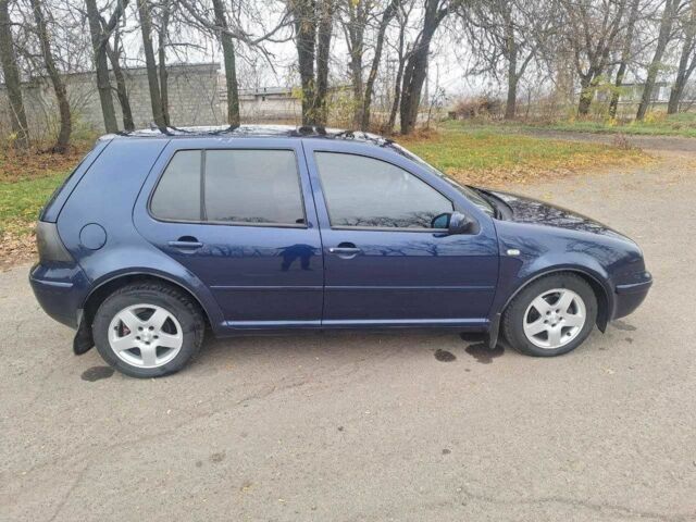 Синий Фольксваген Гольф, объемом двигателя 1.4 л и пробегом 330 тыс. км за 3334 $, фото 6 на Automoto.ua