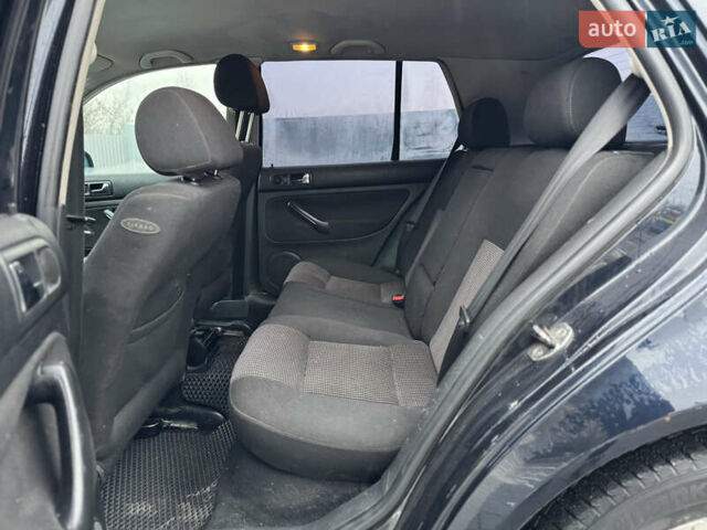 Синій Фольксваген Гольф, об'ємом двигуна 1.6 л та пробігом 291 тис. км за 3800 $, фото 13 на Automoto.ua