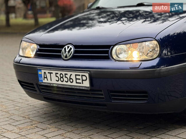 Синий Фольксваген Гольф, объемом двигателя 1.6 л и пробегом 248 тыс. км за 3599 $, фото 2 на Automoto.ua