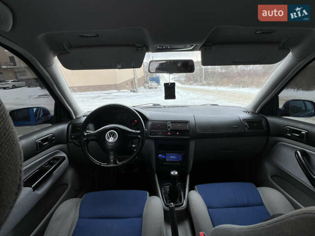 Синий Фольксваген Гольф, объемом двигателя 1.9 л и пробегом 322 тыс. км за 4499 $, фото 45 на Automoto.ua