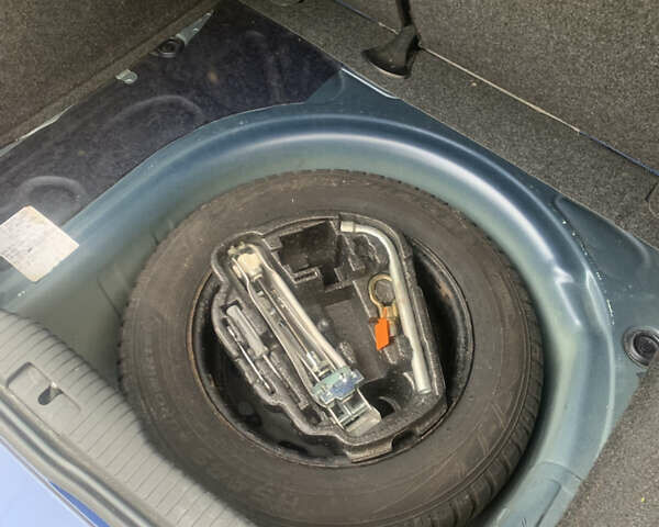 Фольксваген Гольф 2000 в Хмельницком на Automoto.ua Синий Фольксваген Гольф, объемом двигателя 1.6 л и пробегом 100 тыс. км за 5500 $, фото 10 на Automoto.ua