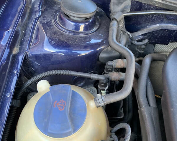 Фольксваген Гольф 2000 в Хмельницком на Automoto.ua Синий Фольксваген Гольф, объемом двигателя 1.6 л и пробегом 100 тыс. км за 5500 $, фото 18 на Automoto.ua