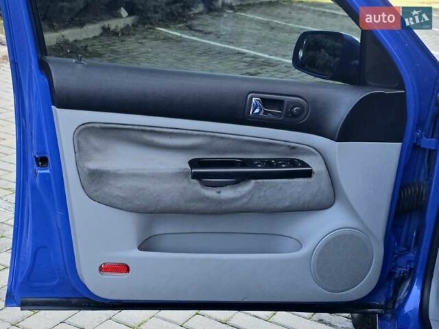 Синій Фольксваген Гольф, об'ємом двигуна 1.6 л та пробігом 200 тис. км за 3400 $, фото 12 на Automoto.ua