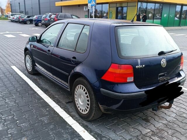 Синий Фольксваген Гольф, объемом двигателя 1.9 л и пробегом 330 тыс. км за 2026 $, фото 2 на Automoto.ua