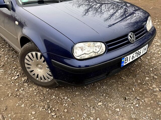 Синий Фольксваген Гольф, объемом двигателя 1.4 л и пробегом 190 тыс. км за 2150 $, фото 2 на Automoto.ua