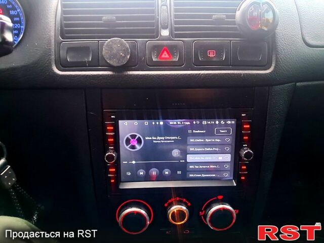 Синій Фольксваген Гольф, об'ємом двигуна 1.4 л та пробігом 273 тис. км за 4000 $, фото 12 на Automoto.ua