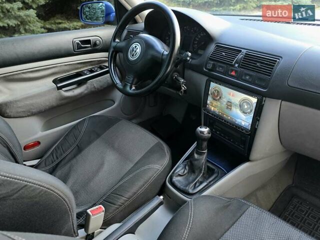 Синий Фольксваген Гольф, объемом двигателя 1.6 л и пробегом 200 тыс. км за 3500 $, фото 25 на Automoto.ua