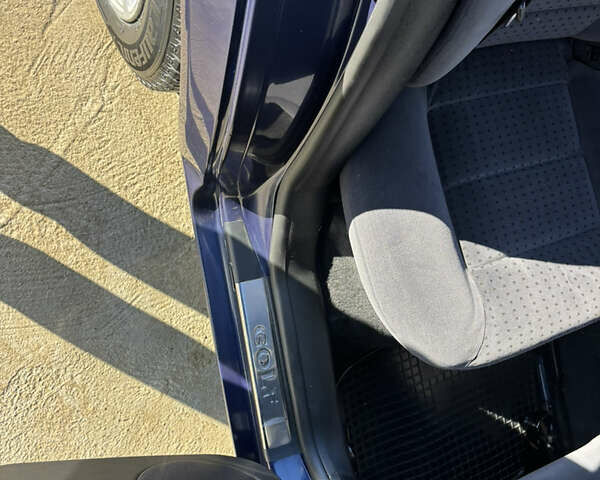 Синий Фольксваген Гольф, объемом двигателя 1.4 л и пробегом 206 тыс. км за 4600 $, фото 26 на Automoto.ua