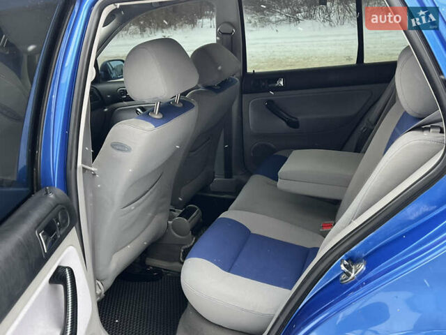 Синий Фольксваген Гольф, объемом двигателя 1.9 л и пробегом 322 тыс. км за 4499 $, фото 43 на Automoto.ua