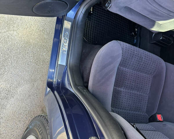 Синий Фольксваген Гольф, объемом двигателя 1.4 л и пробегом 206 тыс. км за 4600 $, фото 18 на Automoto.ua