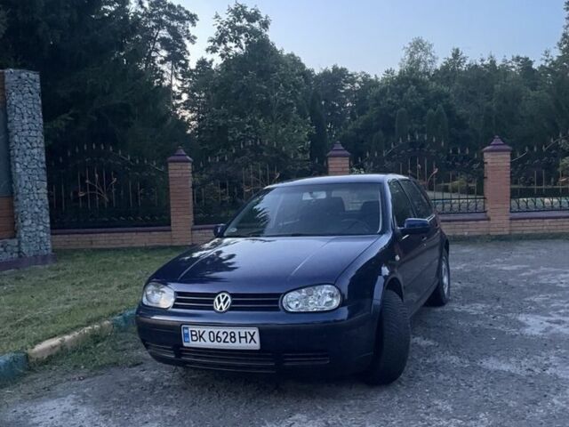 Синій Фольксваген Гольф, об'ємом двигуна 1.6 л та пробігом 233 тис. км за 3700 $, фото 2 на Automoto.ua
