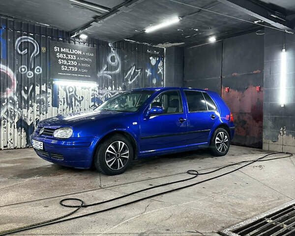 Синий Фольксваген Гольф, объемом двигателя 1.9 л и пробегом 215 тыс. км за 3700 $, фото 1 на Automoto.ua