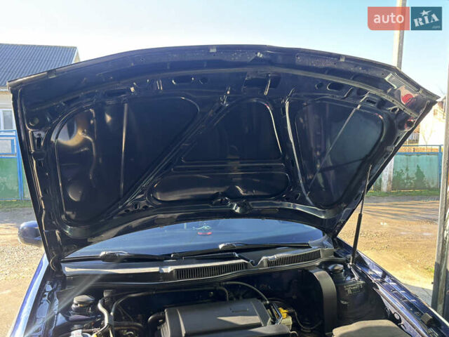 Синий Фольксваген Гольф, объемом двигателя 1.4 л и пробегом 206 тыс. км за 4600 $, фото 33 на Automoto.ua