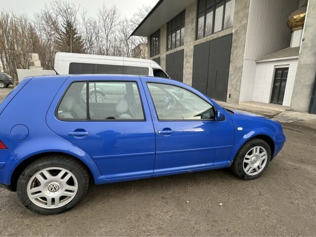 Синій Фольксваген Гольф, об'ємом двигуна 1.4 л та пробігом 280 тис. км за 3000 $, фото 4 на Automoto.ua