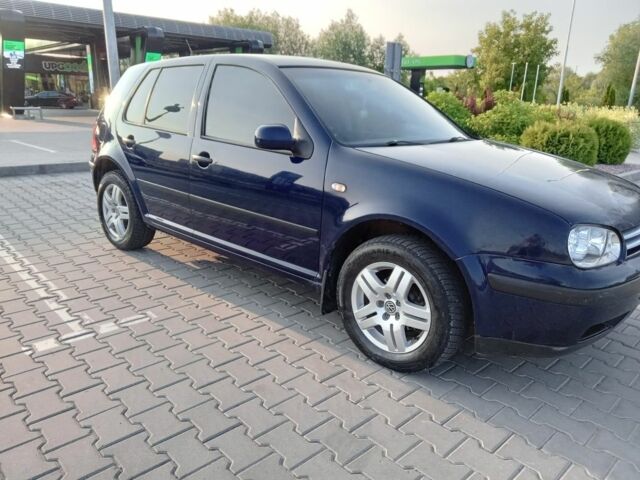 Синій Фольксваген Гольф, об'ємом двигуна 1.6 л та пробігом 250 тис. км за 2750 $, фото 2 на Automoto.ua