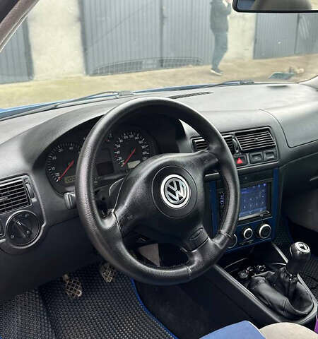 Синій Фольксваген Гольф, об'ємом двигуна 1.39 л та пробігом 280 тис. км за 3000 $, фото 6 на Automoto.ua