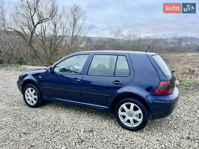 Синий Фольксваген Гольф, объемом двигателя 1.6 л и пробегом 192 тыс. км за 3999 $, фото 5 на Automoto.ua