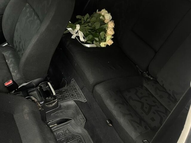 Синий Фольксваген Гольф, объемом двигателя 1.4 л и пробегом 270 тыс. км за 4000 $, фото 6 на Automoto.ua