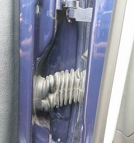 Синий Фольксваген Гольф, объемом двигателя 1.39 л и пробегом 203 тыс. км за 4100 $, фото 19 на Automoto.ua