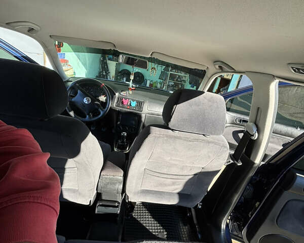 Синий Фольксваген Гольф, объемом двигателя 1.4 л и пробегом 206 тыс. км за 4600 $, фото 20 на Automoto.ua