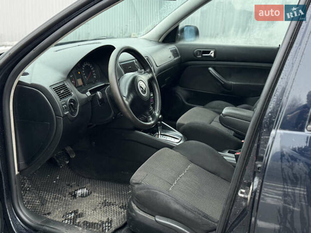 Синій Фольксваген Гольф, об'ємом двигуна 1.6 л та пробігом 291 тис. км за 3800 $, фото 11 на Automoto.ua