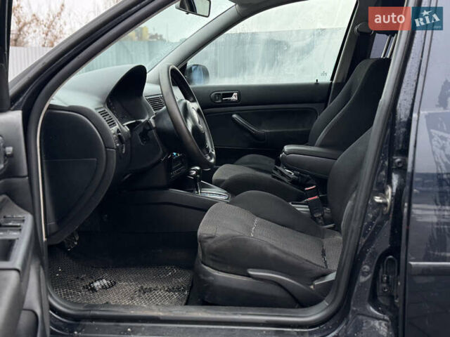 Синій Фольксваген Гольф, об'ємом двигуна 1.6 л та пробігом 291 тис. км за 3800 $, фото 17 на Automoto.ua