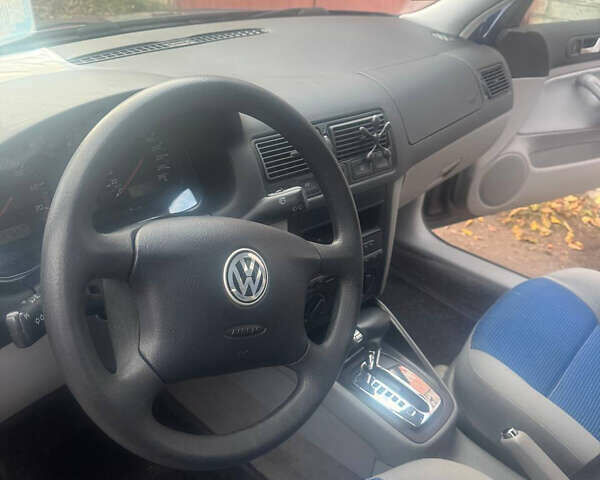 Фольксваген Гольф 2000 в Хмельницком на Automoto.ua Синий Фольксваген Гольф, объемом двигателя 1.6 л и пробегом 100 тыс. км за 5500 $, фото 9 на Automoto.ua