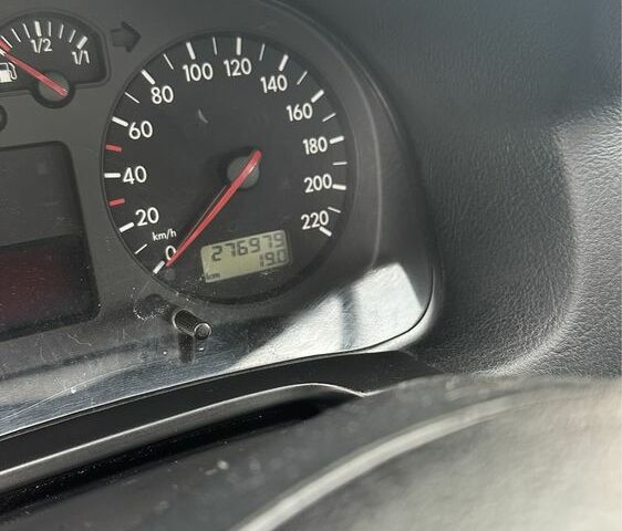 Синій Фольксваген Гольф, об'ємом двигуна 1.4 л та пробігом 280 тис. км за 3000 $, фото 7 на Automoto.ua