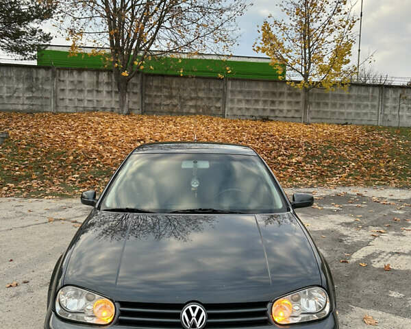 Фольксваген Гольф 2000 в Вараш (Кузнецовск) на Automoto.ua Синий Фольксваген Гольф, объемом двигателя 1.9 л и пробегом 326 тыс. км за 4800 $, фото 1 на Automoto.ua