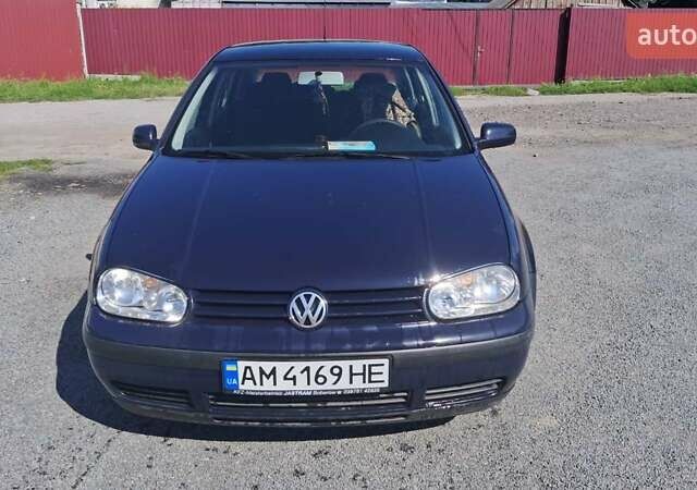 Синий Фольксваген Гольф, объемом двигателя 1.39 л и пробегом 256 тыс. км за 3500 $, фото 3 на Automoto.ua