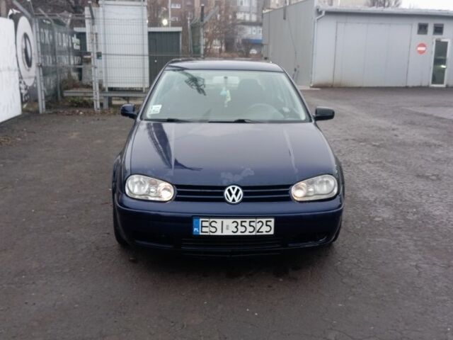 Синий Фольксваген Гольф, объемом двигателя 1.9 л и пробегом 338 тыс. км за 2100 $, фото 1 на Automoto.ua