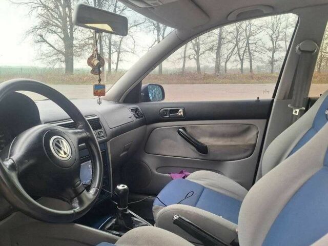 Синий Фольксваген Гольф, объемом двигателя 1.4 л и пробегом 330 тыс. км за 3334 $, фото 13 на Automoto.ua