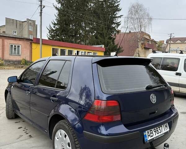Синий Фольксваген Гольф, объемом двигателя 1.6 л и пробегом 276 тыс. км за 5500 $, фото 2 на Automoto.ua