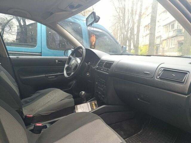 Синій Фольксваген Гольф, об'ємом двигуна 1.4 л та пробігом 200 тис. км за 1500 $, фото 1 на Automoto.ua