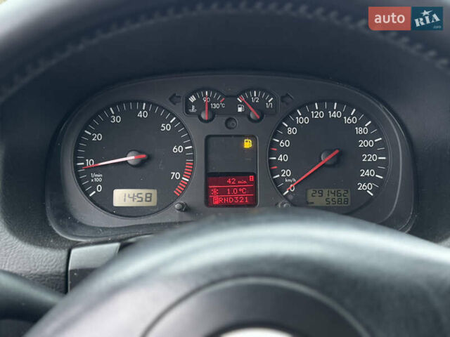 Синій Фольксваген Гольф, об'ємом двигуна 1.6 л та пробігом 291 тис. км за 3800 $, фото 20 на Automoto.ua