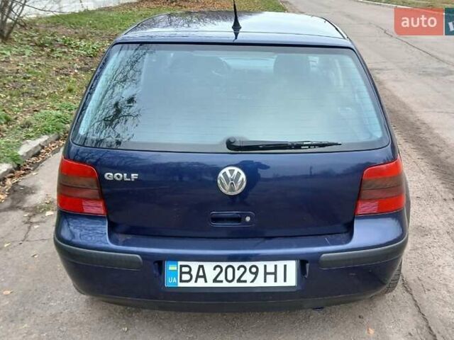 Синий Фольксваген Гольф, объемом двигателя 1.39 л и пробегом 203 тыс. км за 4100 $, фото 3 на Automoto.ua