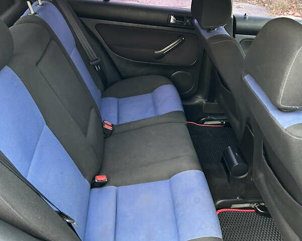 Фольксваген Гольф 2000 в Вараш (Кузнецовск) на Automoto.ua Синий Фольксваген Гольф, объемом двигателя 1.9 л и пробегом 326 тыс. км за 4800 $, фото 11 на Automoto.ua