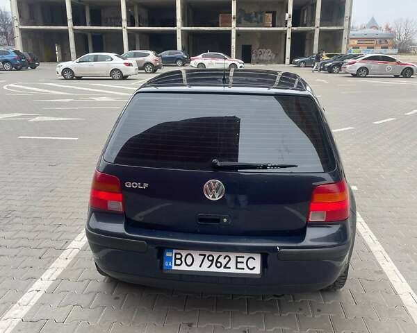 Синий Фольксваген Гольф, объемом двигателя 1.4 л и пробегом 270 тыс. км за 3100 $, фото 1 на Automoto.ua