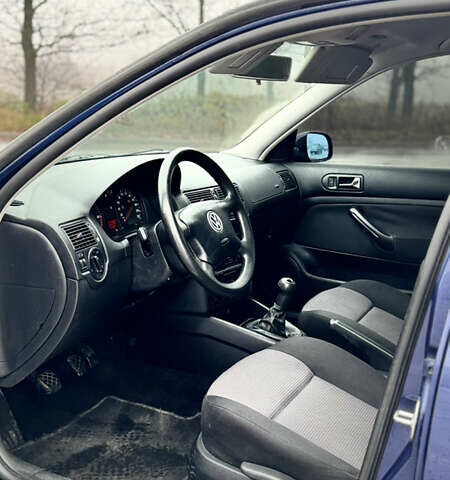 Синий Фольксваген Гольф, объемом двигателя 1.39 л и пробегом 200 тыс. км за 3699 $, фото 8 на Automoto.ua