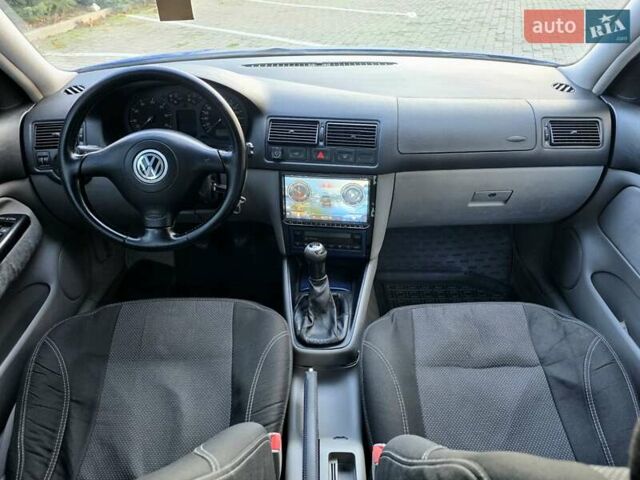 Синій Фольксваген Гольф, об'ємом двигуна 1.6 л та пробігом 200 тис. км за 3400 $, фото 20 на Automoto.ua