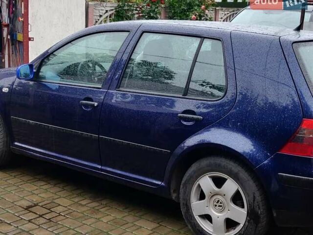 Синій Фольксваген Гольф, об'ємом двигуна 1.39 л та пробігом 284 тис. км за 3600 $, фото 1 на Automoto.ua