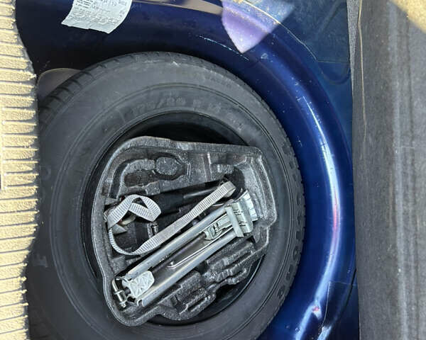 Синий Фольксваген Гольф, объемом двигателя 1.4 л и пробегом 206 тыс. км за 4600 $, фото 23 на Automoto.ua