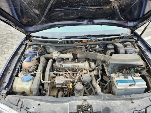 Синий Фольксваген Гольф, объемом двигателя 0 л и пробегом 345 тыс. км за 1150 $, фото 17 на Automoto.ua