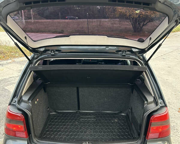 Фольксваген Гольф 2000 в Вараш (Кузнецовск) на Automoto.ua Синий Фольксваген Гольф, объемом двигателя 1.9 л и пробегом 326 тыс. км за 4800 $, фото 9 на Automoto.ua