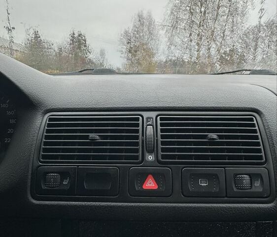 Синий Фольксваген Гольф, объемом двигателя 1.4 л и пробегом 222 тыс. км за 1400 $, фото 7 на Automoto.ua