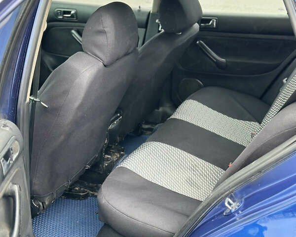 Синий Фольксваген Гольф, объемом двигателя 1.9 л и пробегом 215 тыс. км за 3700 $, фото 14 на Automoto.ua